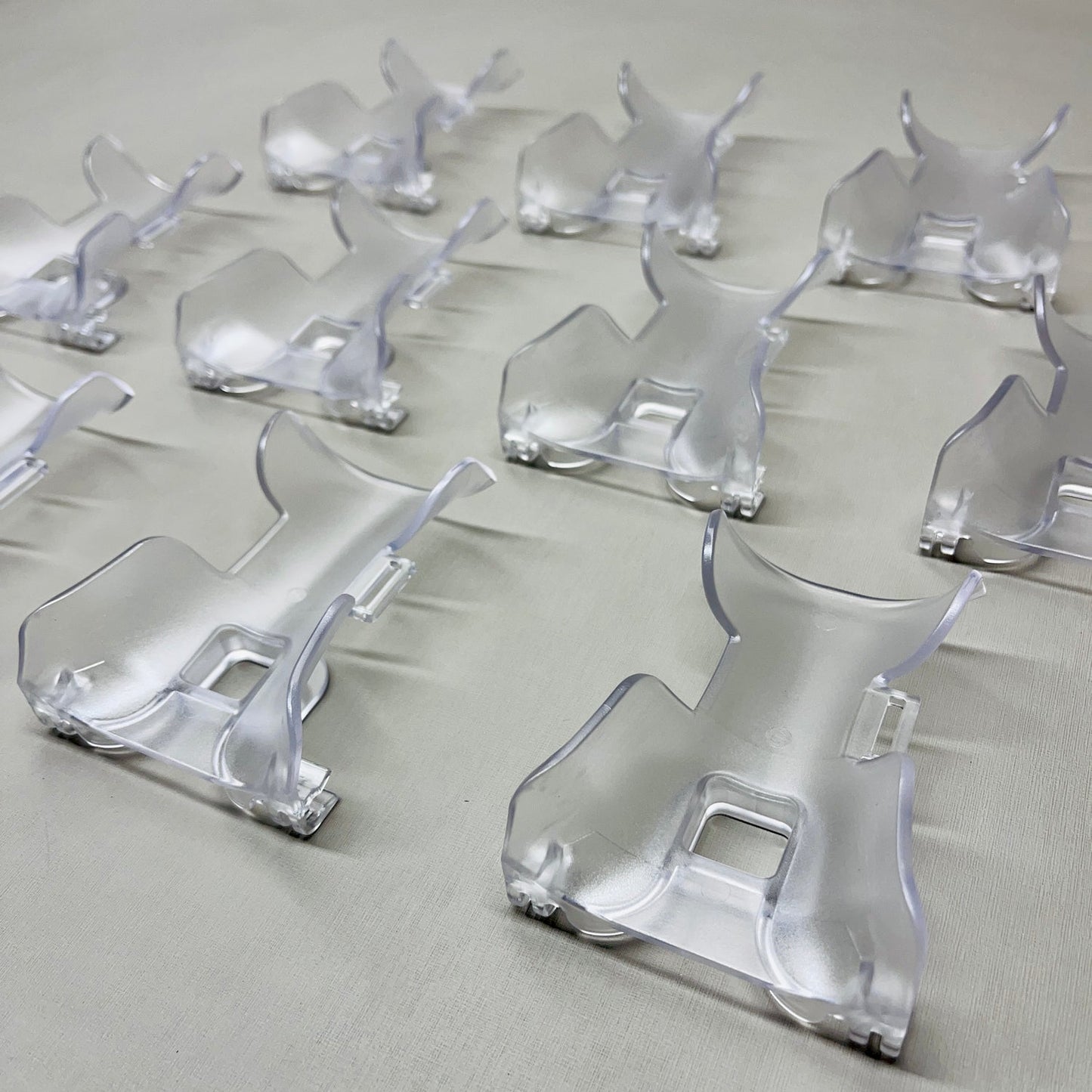 COMMSCOPE  CPP-SVS Network Cable Organizing Saddles Model: 08803CL