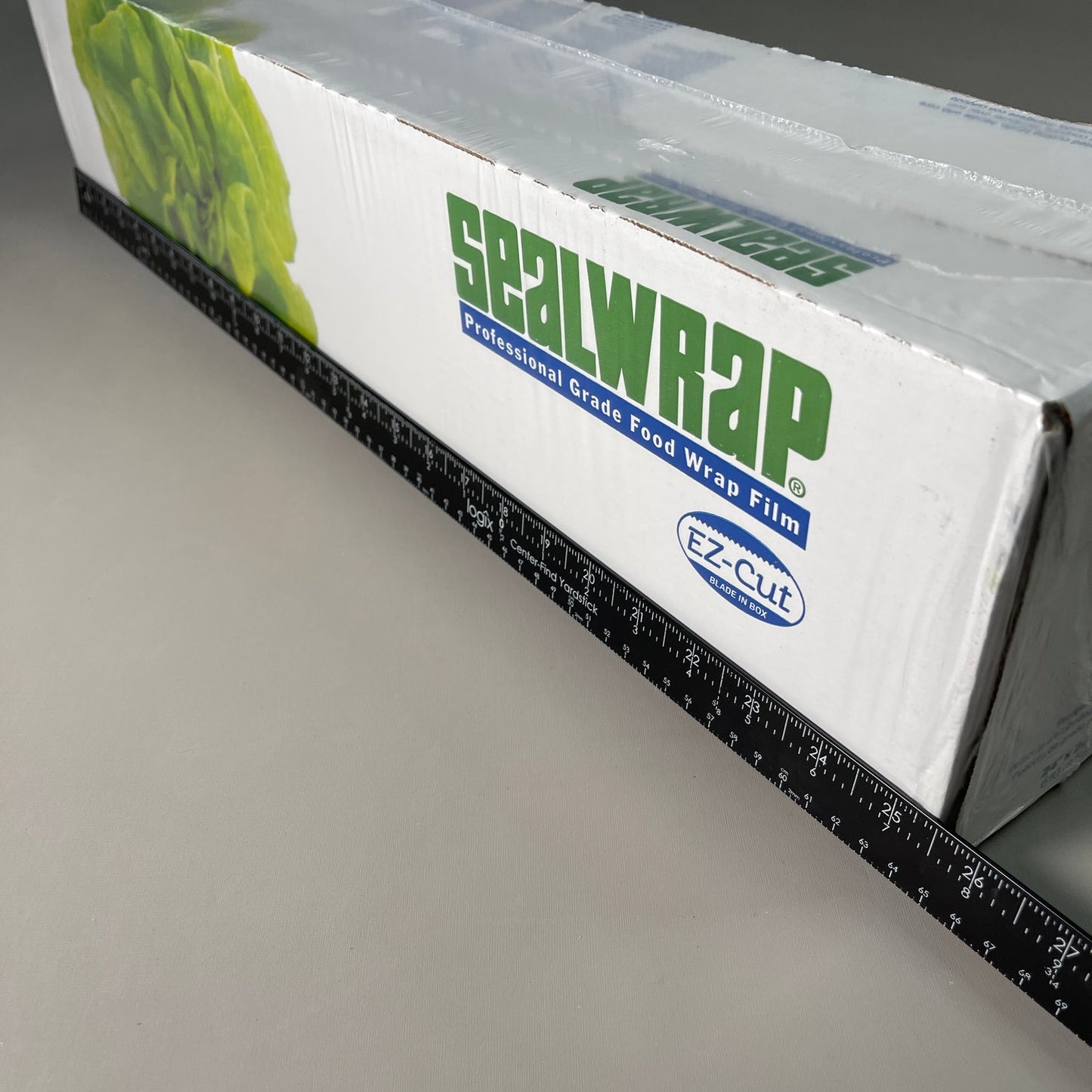 Berry Sealwrap  Professional Grade Food Wrap Film  w/ EZ-Cut Blade Size: 2000 ft. X 12", 18", 24"