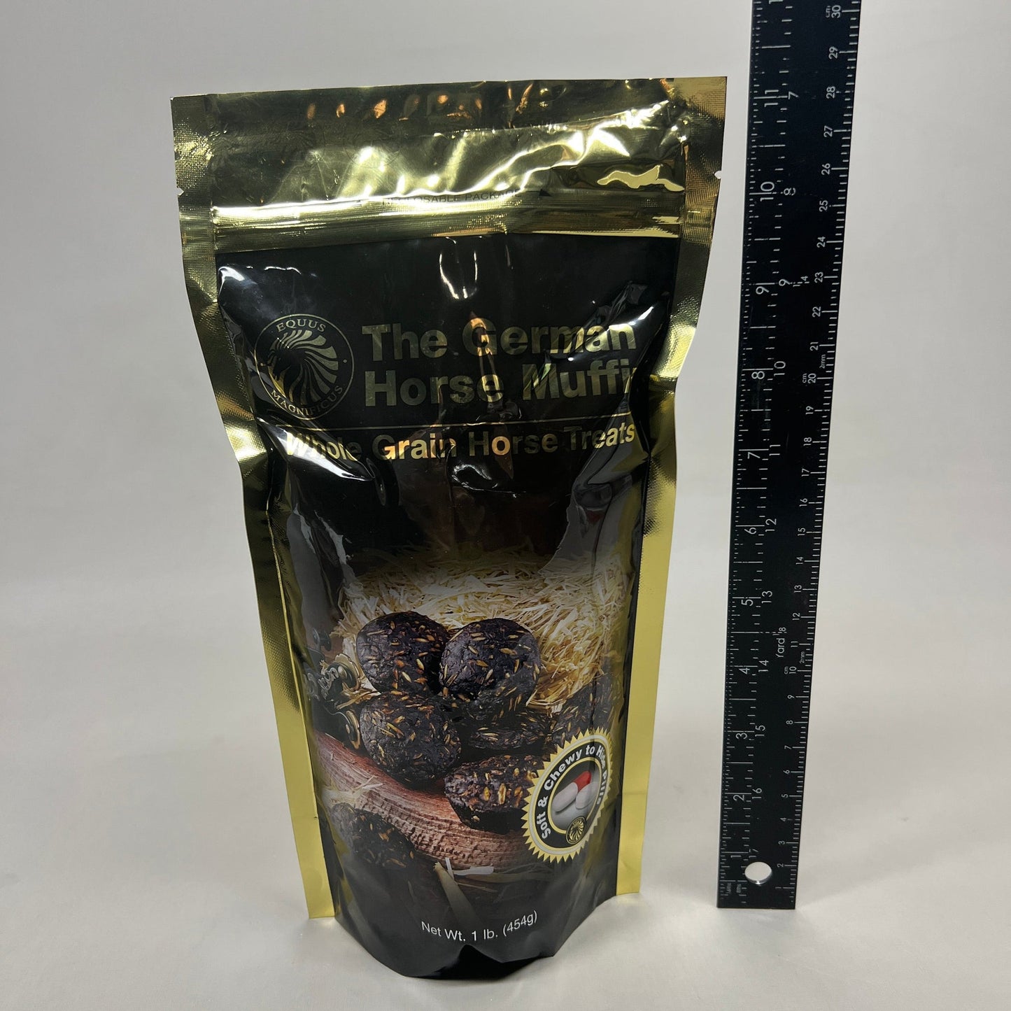 EQUUS MAGNIFICIUS German Horse Muffin Whole Grain Horse Treats 1 lb Shelf Stable (as-is)