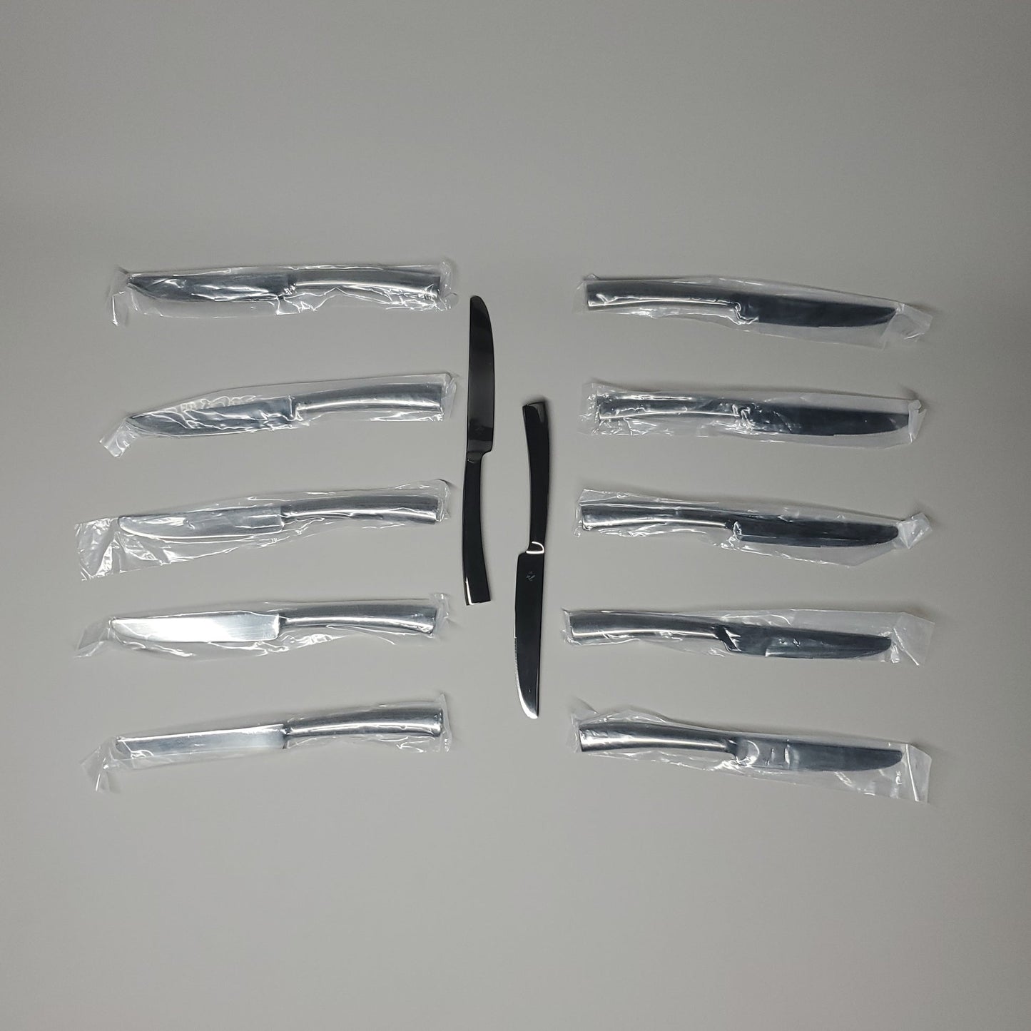 WORLD TABLEWARE - Aspect Dinner Knives 12 Pcs. Master's Gauge, Extra Heavy Weight Stainless Steel Size: 9-3/8" Dark Gunmetal Finish