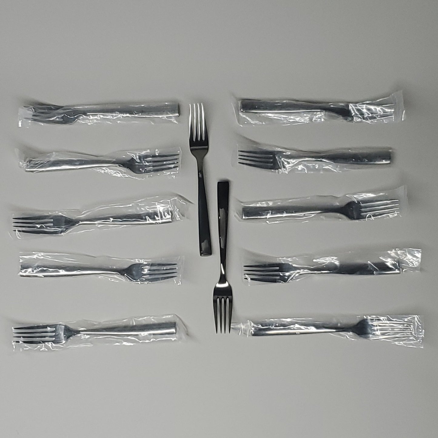 WORLD TABLEWARE - Aspect Dinner Fork 12 Pcs. Master's Gauge, Extra Heavy Weight Stainless Steel Size: 8-1/8" Dark Gunmetal PVD Finish
